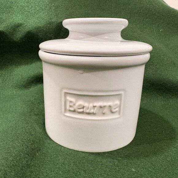L. Tremain White 2-Piece Ceramic Butter Bell Crock Dish Keeper 2021 - Picture 3 of 8